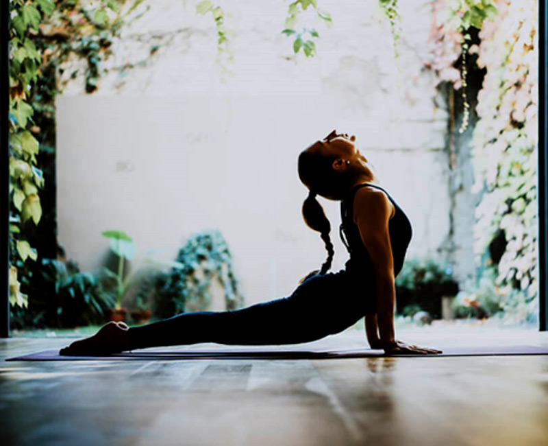 ⚈ Descubre 3 prácticas del yoga para ayudar a tratar con el estrés
